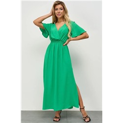 Длинное зелёное платье с разрезами